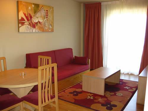 Apartamentos Mar Rovacias Comillas Phòng bức ảnh