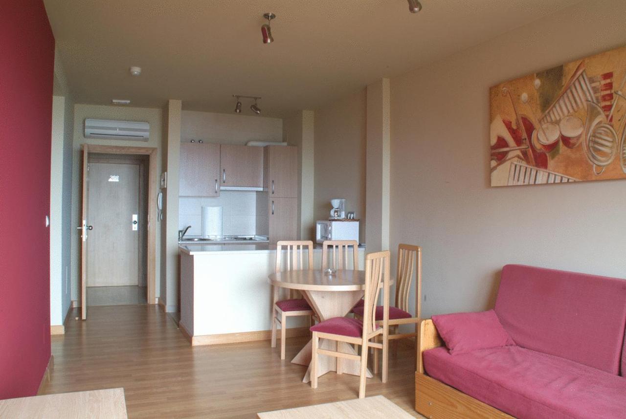Apartamentos Mar Rovacias Comillas Phòng bức ảnh
